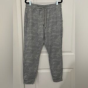 Vuori performance Light Gray Camo Joggers